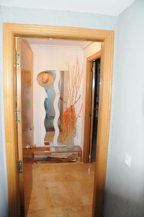 Apartamento Neptuno เบนิดอร์ม ภายนอก รูปภาพ